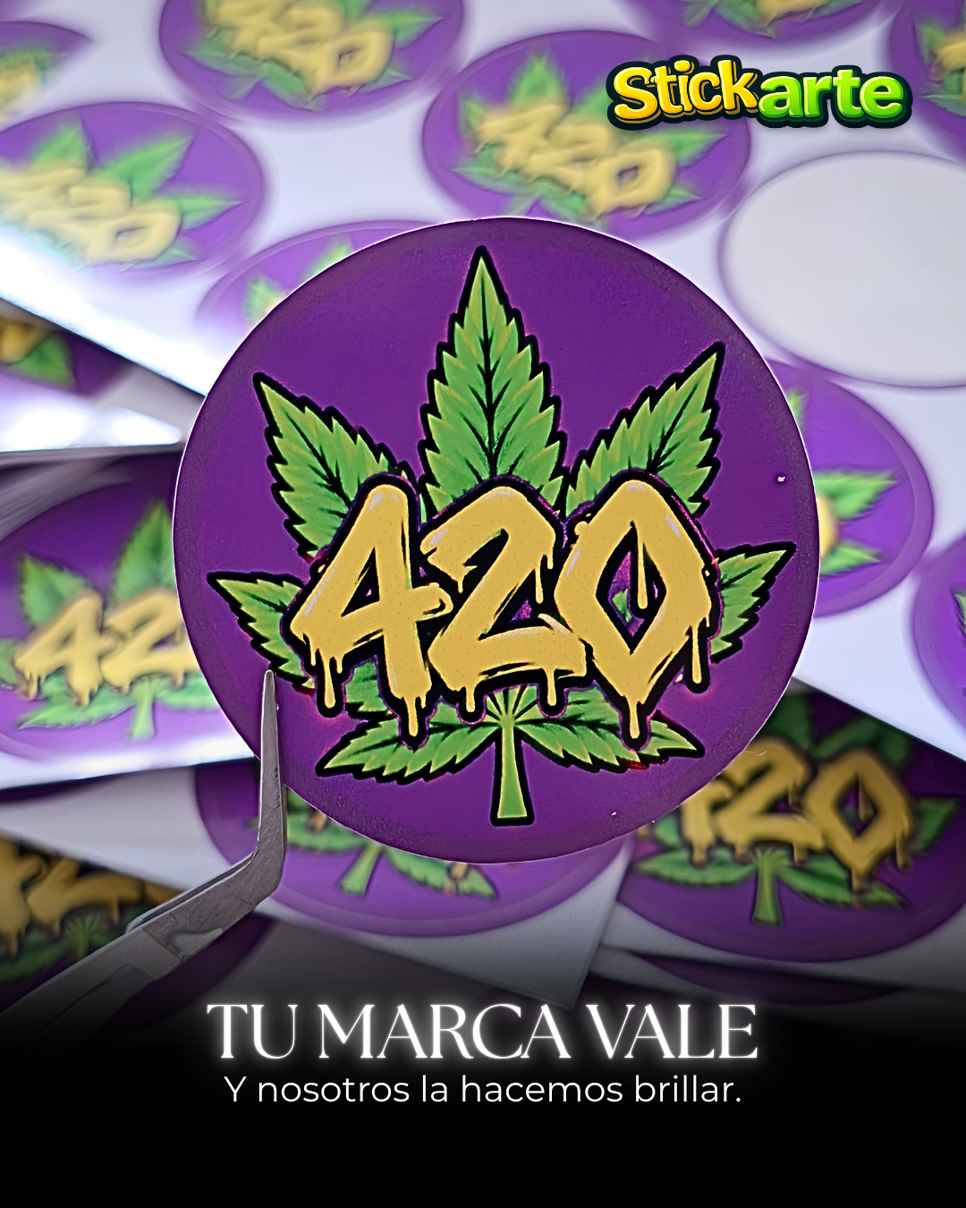 300 stickers redondos personalizados en vinilo adhesivo – 5 cm