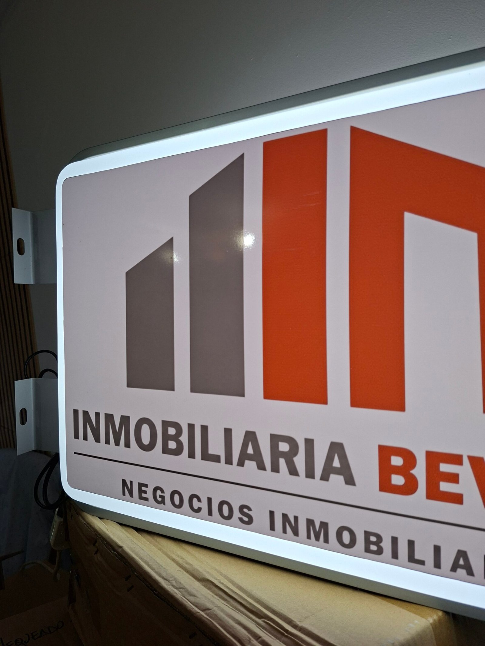 Cartel LED Rectangular Doble Cara 60x40cm Personalizado – Máxima Visibilidad - Imagen 2