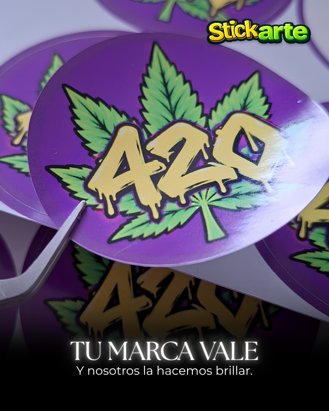 300 stickers redondos personalizados en vinilo adhesivo – 5 cm - Imagen 3